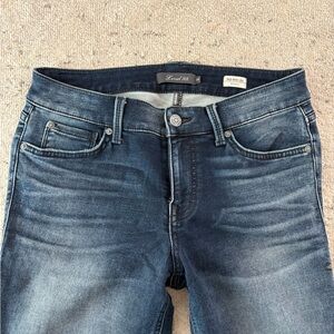 Level 99 size 28 super soft stretchy skinny jeans